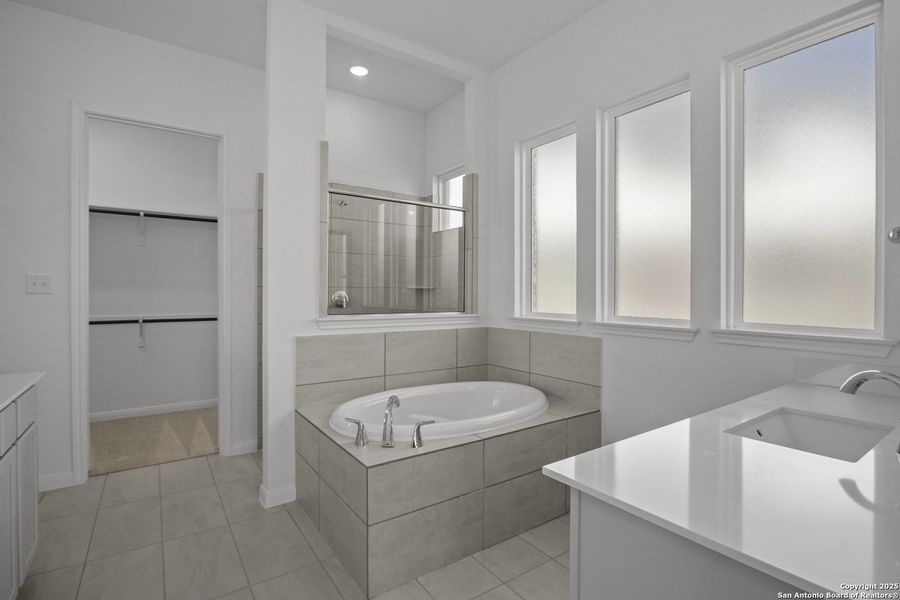 Furnished interior view inside a new home in Stillwater Ranch, San Antonio (Image 14). Furnished interior view inside a new home in Stillwater Ranch, San Antonio (Image 14).