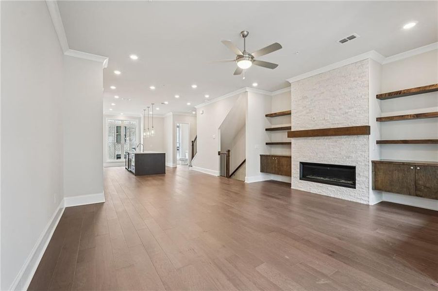 Spacious, unfurnished interior of a new home in Byers Park, Alpharetta (Image 40).