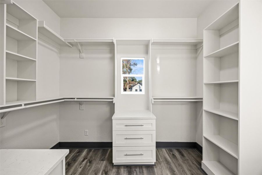 Furnished interior view inside a new home in , Conroe (Image 11).