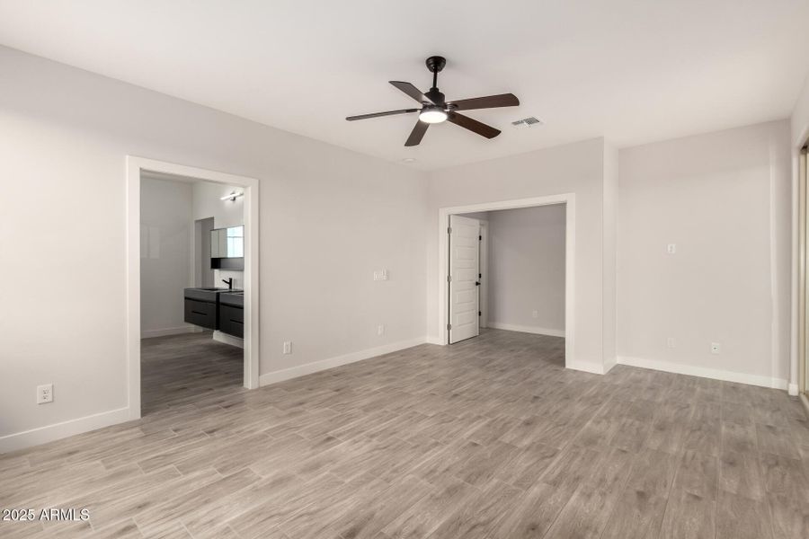 19 - Western Star 24825