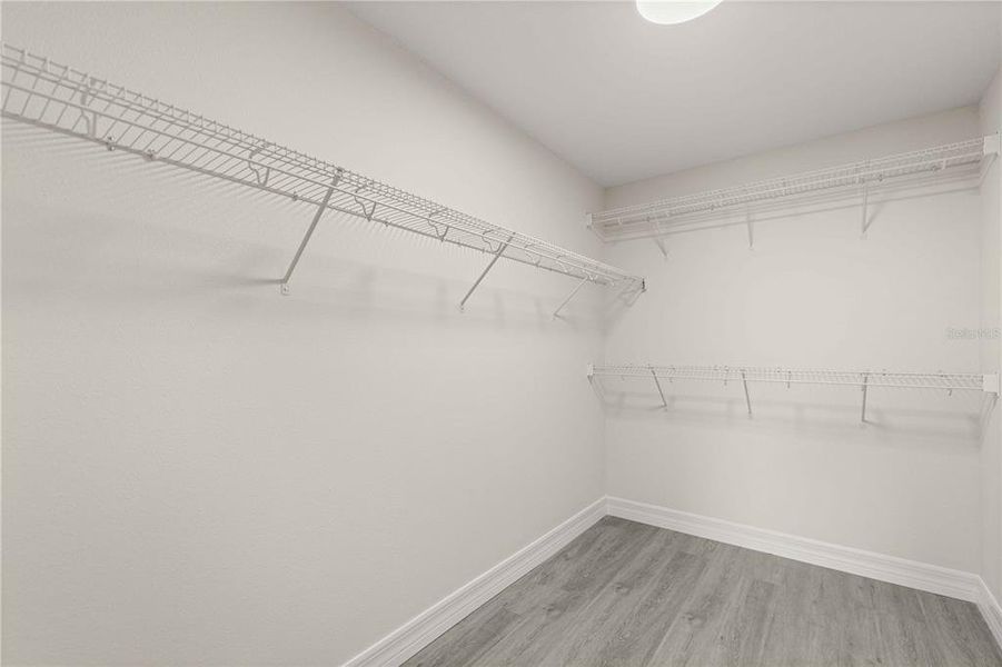 Spacious, unfurnished interior of a new home in , Dunnellon (Image 21).