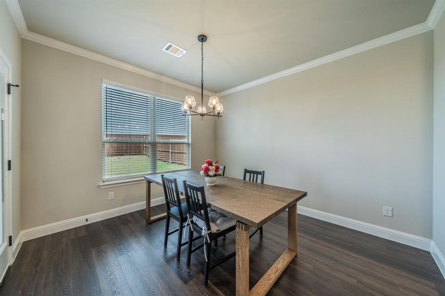 Furnished interior view inside a new home in , Alvarado (Image 6).