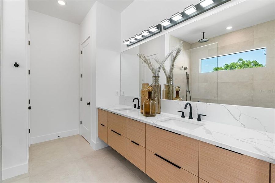 Furnished interior view inside a new home in , Sarasota (Image 50).