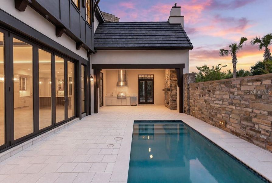 Exterior details and patio area of a home in , Orlando (Image 28).