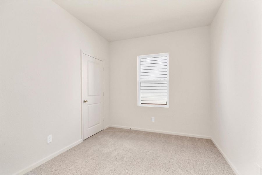 Spacious, unfurnished interior of a new home in Chapel Run, Montgomery (Image 8).