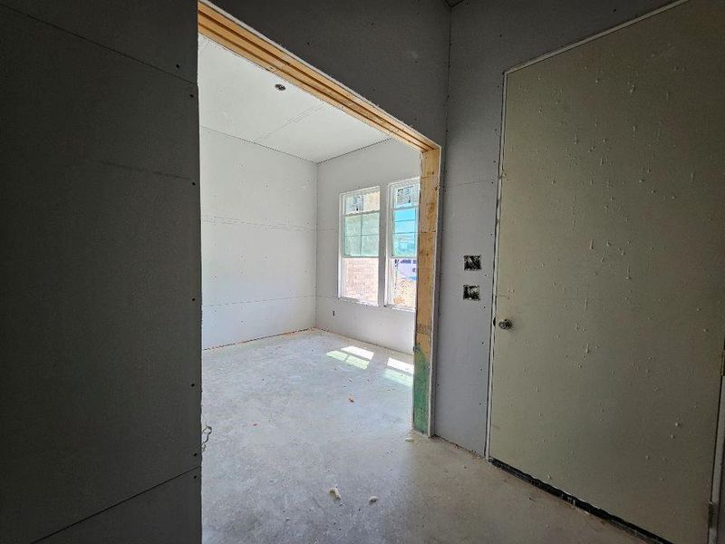 Spacious, unfurnished interior of a new home in Aero Vista, Caddo Mills (Image 6).