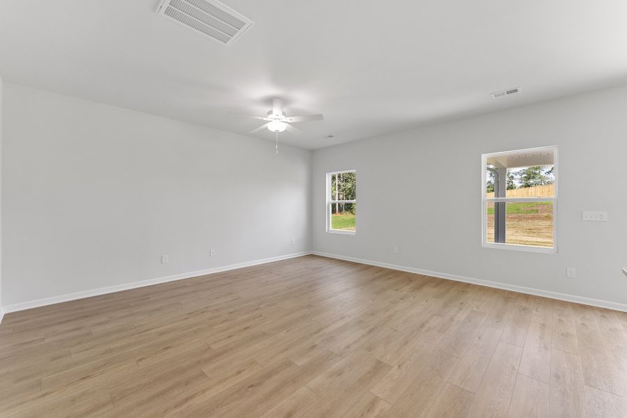 Spacious, unfurnished interior of a new home in Mayfair Village, Spartanburg (Image 16). Spacious, unfurnished interior of a new home in Mayfair Village, Spartanburg (Image 16).