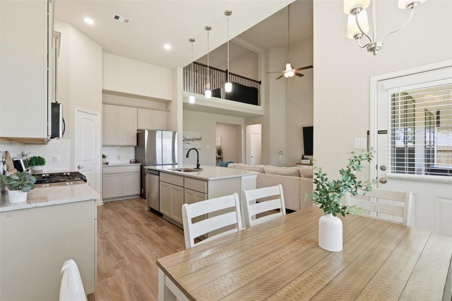Furnished interior view inside a new home in Deer Trail Estates, Conroe (Image 29).