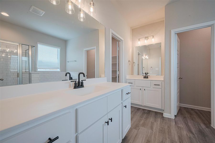 Furnished interior view inside a new home in La Segarra, Brookshire (Image 8).