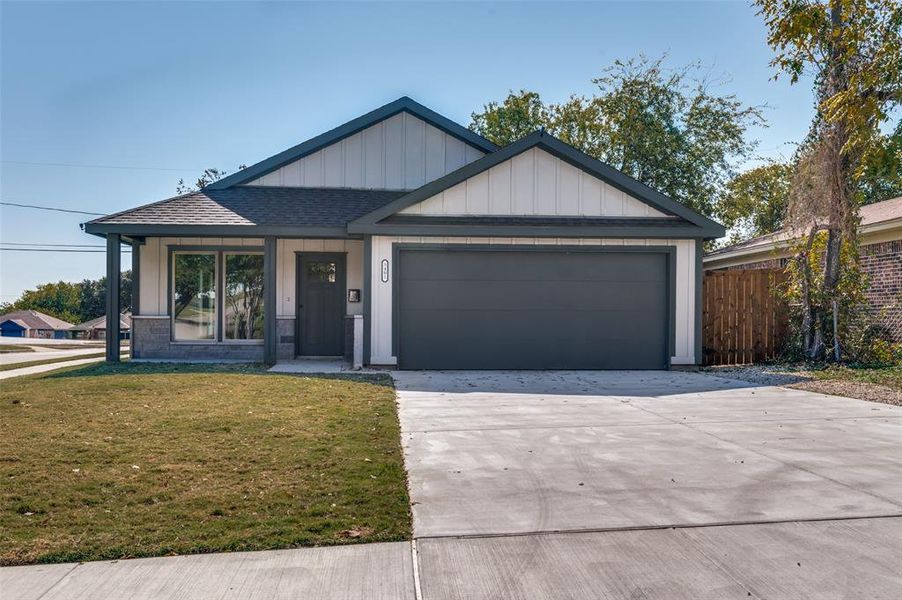 Front exterior of a new home in , Fort Worth, TX, highlighting curb appeal (Image 1). Front exterior of a new home in , Fort Worth, TX, highlighting curb appeal (Image 1).