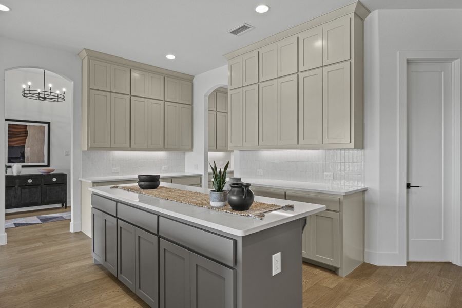 Furnished interior view inside a new home in Winding Creek, Rockwall (Image 14).