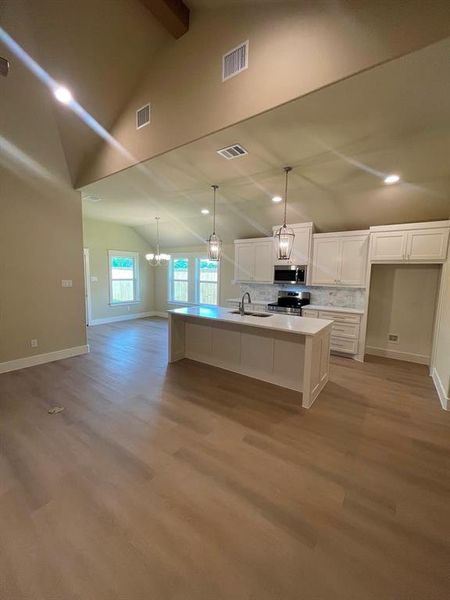 Spacious, unfurnished interior of a new home in , Springtown (Image 14).