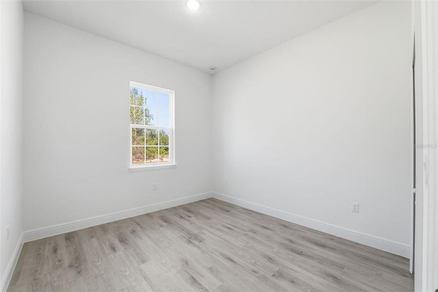 Spacious, unfurnished interior of a new home in , Ocala (Image 28).