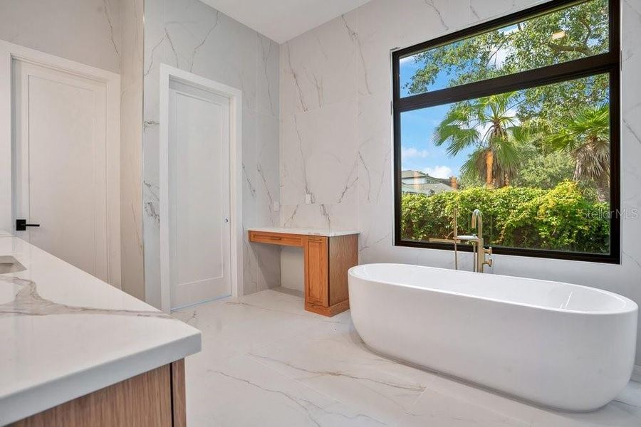 Furnished interior view inside a new home in , Windermere (Image 16).