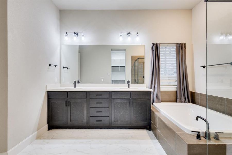 Furnished interior view inside a new home in , Van Alstyne (Image 6). Furnished interior view inside a new home in , Van Alstyne (Image 6).