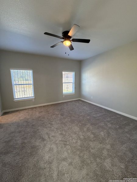 Spacious, unfurnished interior of a new home in , San Antonio (Image 8).