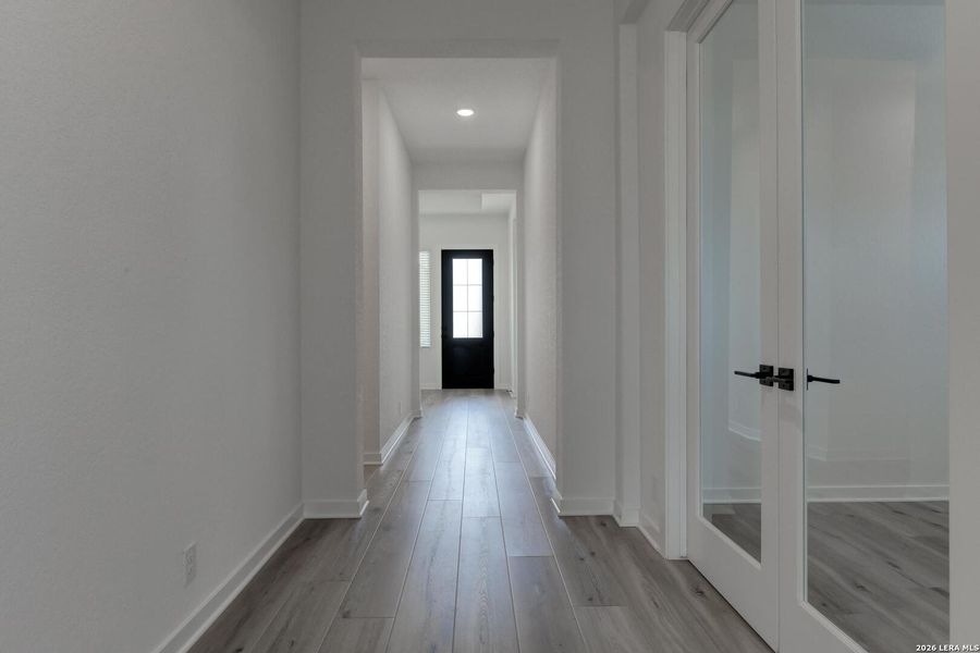Spacious, unfurnished interior of a new home in Saddlebrook Ranch, Schertz (Image 19).