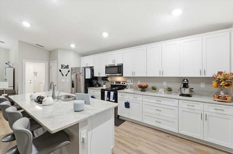 Furnished interior view inside a new home in , Auburndale (Image 14).