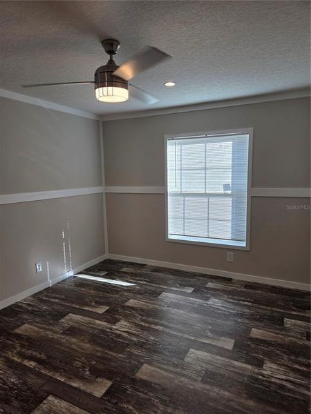 Spacious, unfurnished interior of a new home in , Plant City (Image 11).
