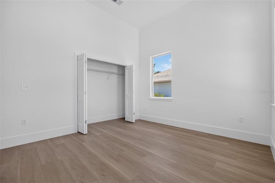 Spacious, unfurnished interior of a new home in , Port Charlotte (Image 21).