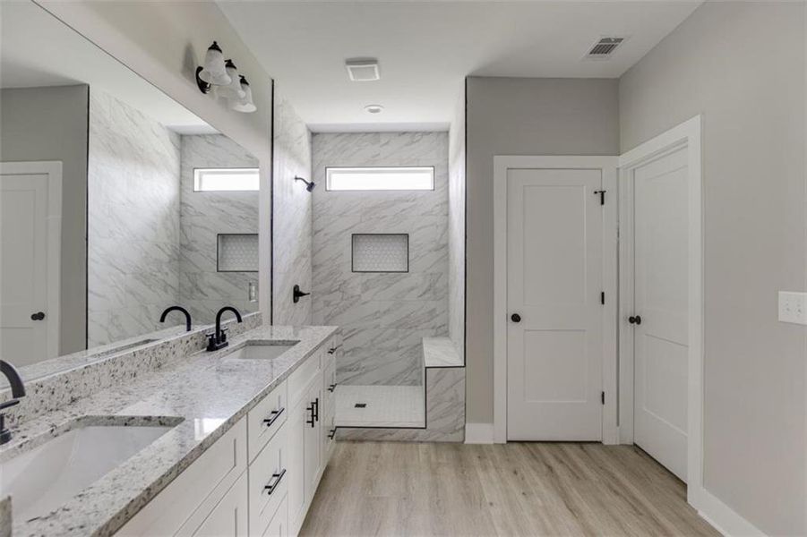 Furnished interior view inside a new home in , Hartwell (Image 10).