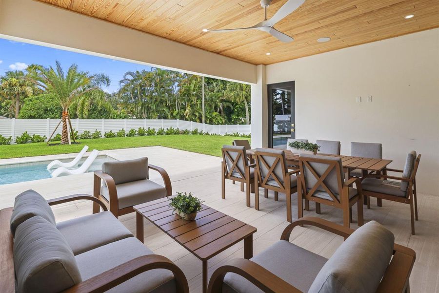 2384 Windsor Rd Palm Beach Gardens - 45. 2384 Windsor Rd Palm Beach Gardens - 45.