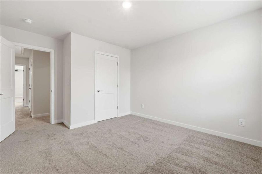 Spacious, unfurnished interior of a new home in The Enclave at Stonewall Station, Union City (Image 12).