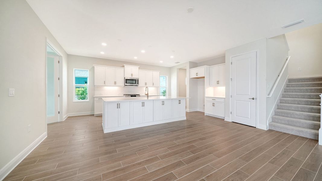 Spacious, unfurnished interior of a new home in Palm Grove, Lakewood Ranch (Image 7). Spacious, unfurnished interior of a new home in Palm Grove, Lakewood Ranch (Image 7).