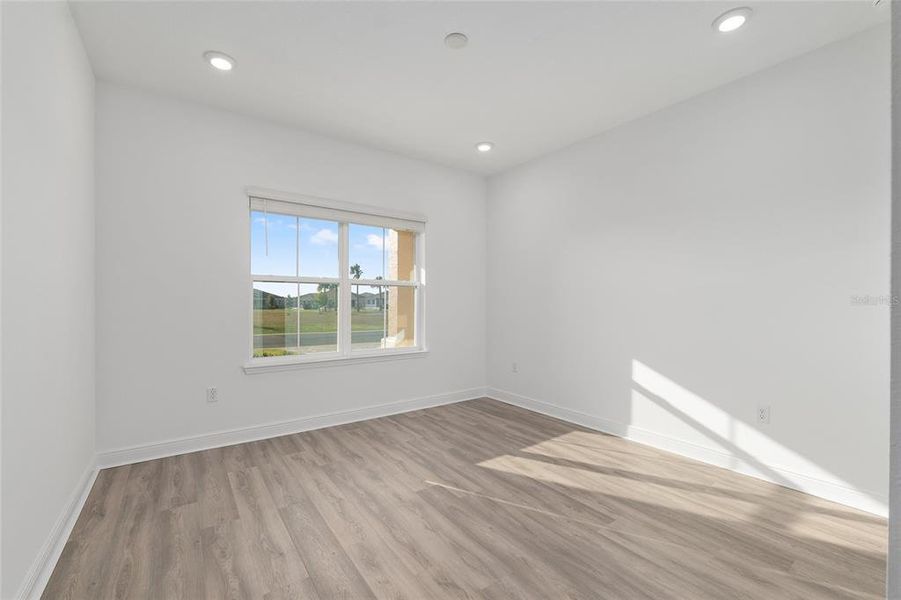 Spacious, unfurnished interior of a new home in , Ocala (Image 37).