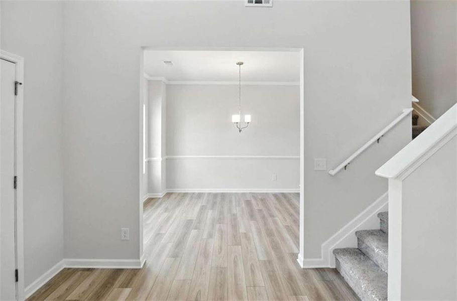Spacious, unfurnished interior of a new home in Creekside Landing, Dallas (Image 29).