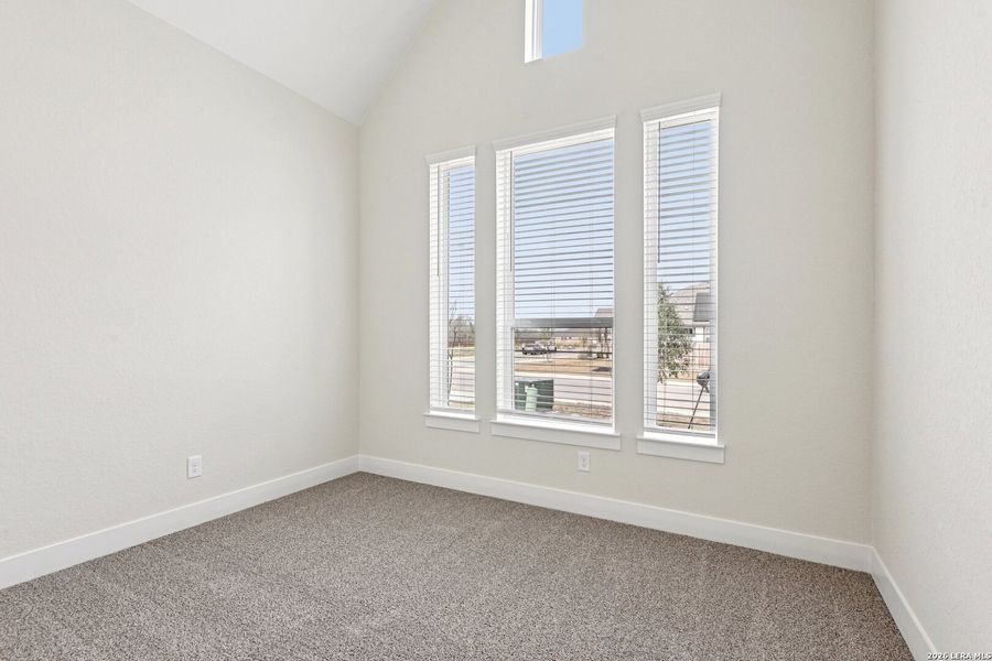 Spacious, unfurnished interior of a new home in Village at Three Oaks, Seguin (Image 17). Spacious, unfurnished interior of a new home in Village at Three Oaks, Seguin (Image 17).