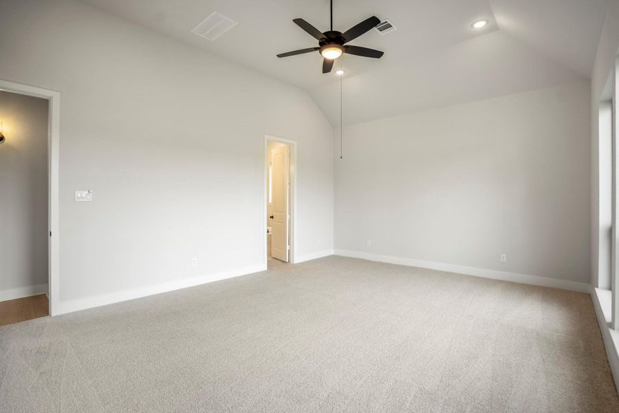 Spacious, unfurnished interior of a new home in Artavia, Conroe (Image 32). Spacious, unfurnished interior of a new home in Artavia, Conroe (Image 32).