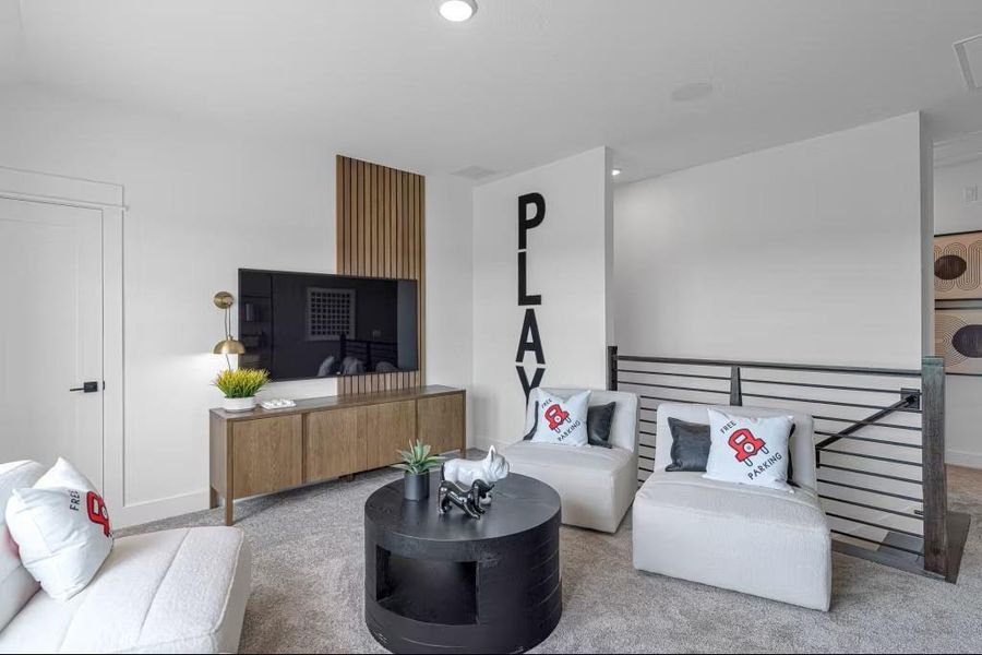 Furnished interior view inside a new home in Valencia, Manvel (Image 11).