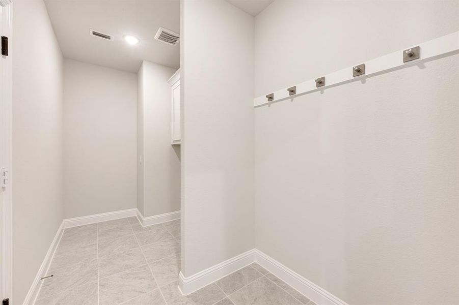 Spacious, unfurnished interior of a new home in The Lakes at Parks of Aledo, Aledo (Image 31).