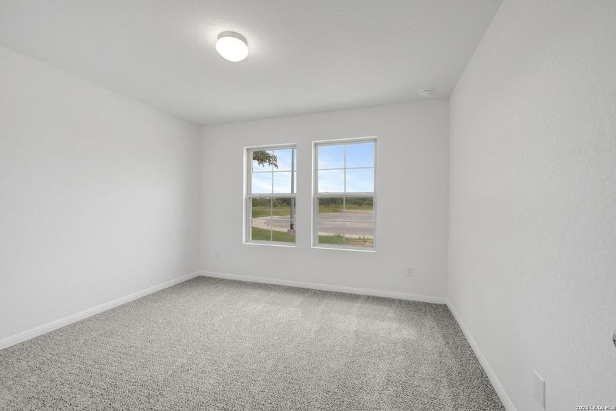 Spacious, unfurnished interior of a new home in Cinco Lakes, San Antonio (Image 14).