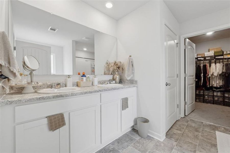 Furnished interior view inside a new home in Etowah Preserve, Dawsonville (Image 4).