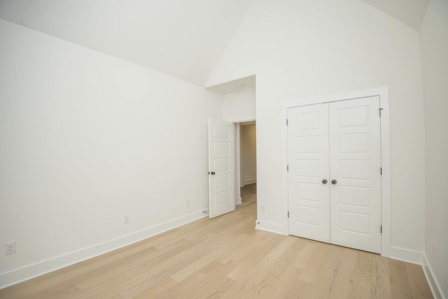 *Photo of example home. Selections and Finishes May Vary.*