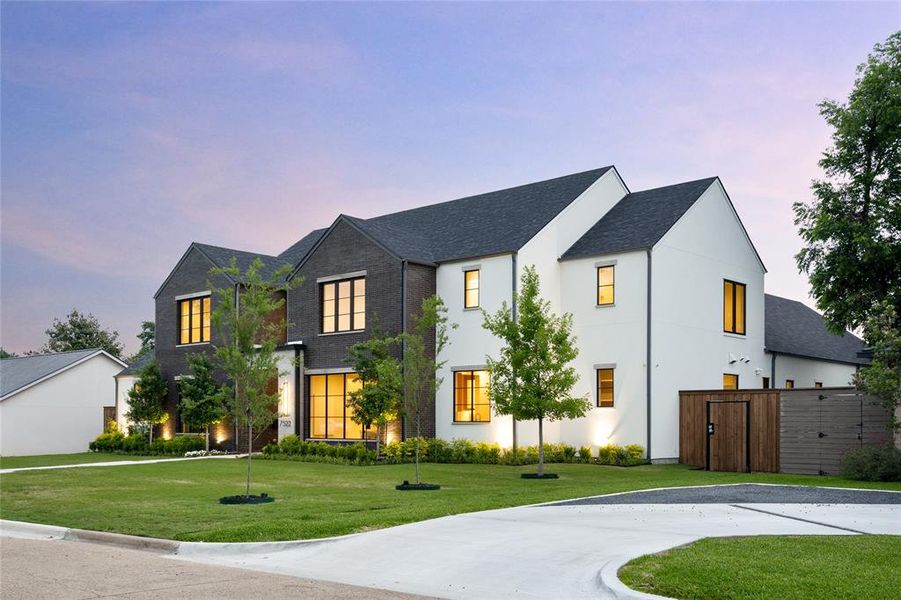 Front exterior of a new home in , Dallas, TX, highlighting curb appeal (Image 2). Front exterior of a new home in , Dallas, TX, highlighting curb appeal (Image 2).