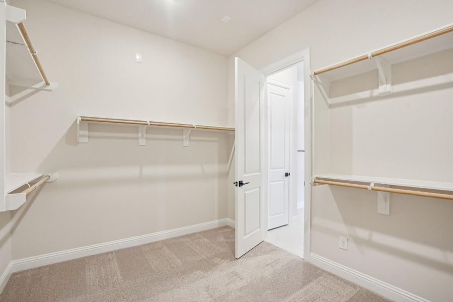 Spacious, unfurnished interior of a new home in , Missouri City (Image 30). Spacious, unfurnished interior of a new home in , Missouri City (Image 30).