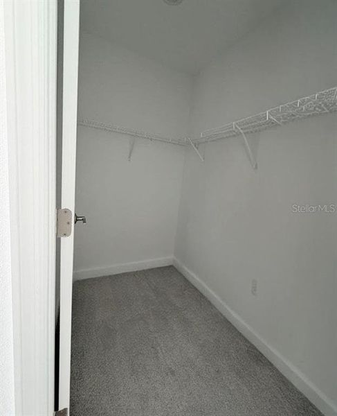 Spacious, unfurnished interior of a new home in Bridgewalk, St. Cloud (Image 9).