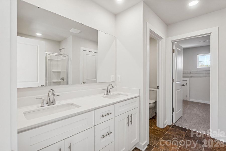 Furnished interior view inside a new home in Carpenter Farms, Lincolnton (Image 15).