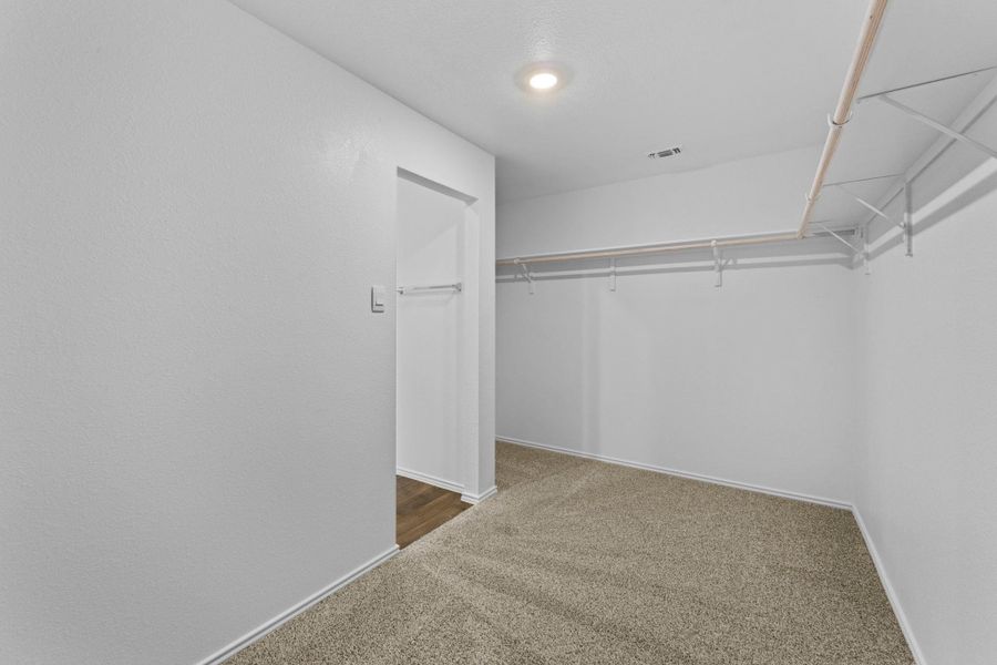 Spacious, unfurnished interior of a new home in Watermill, Uhland (Image 29). Spacious, unfurnished interior of a new home in Watermill, Uhland (Image 29).