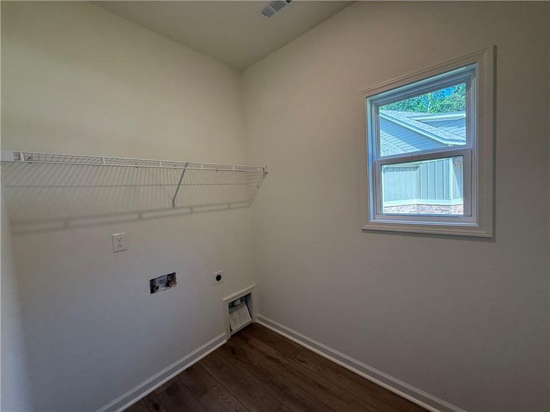 Spacious, unfurnished interior of a new home in , Waleska (Image 13). Spacious, unfurnished interior of a new home in , Waleska (Image 13).