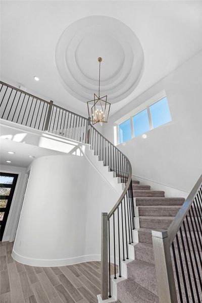 Representative image. Features, selections and colors may vary.