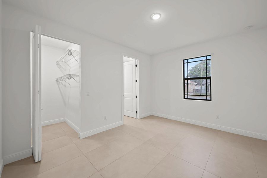 633 55th Street - 8.jpg-SMALL 633 55th Street - 8.jpg-SMALL