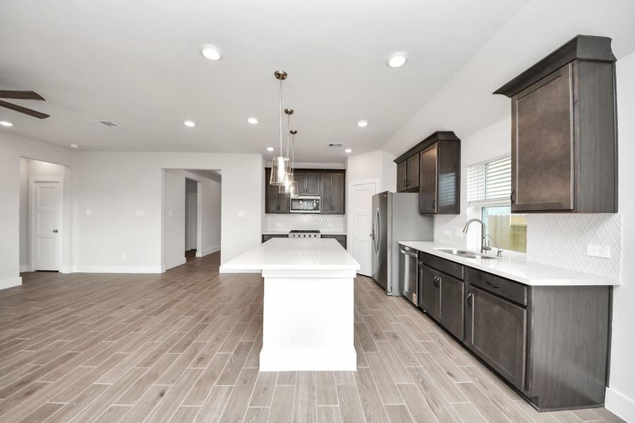 Furnished interior view inside a new home in Laurel Landing: Landmark Collection, Alvin (Image 8).