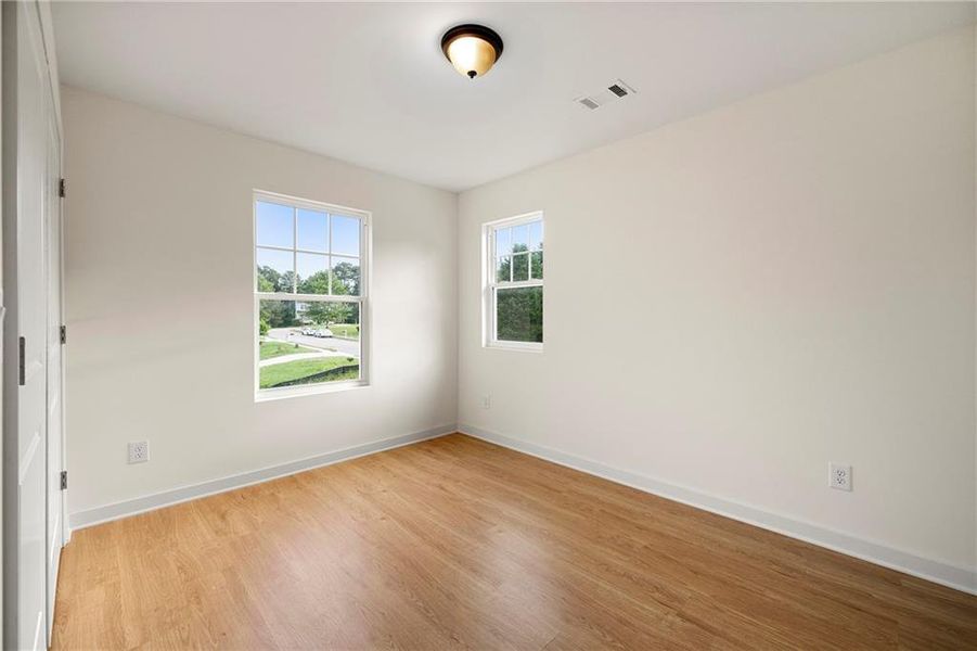 Spacious, unfurnished interior of a new home in , Fairburn (Image 27).