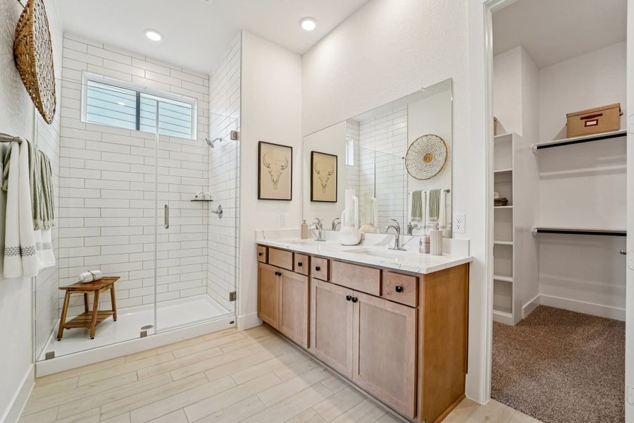 Furnished interior view inside a new home in Wildrye, Waller (Image 12).