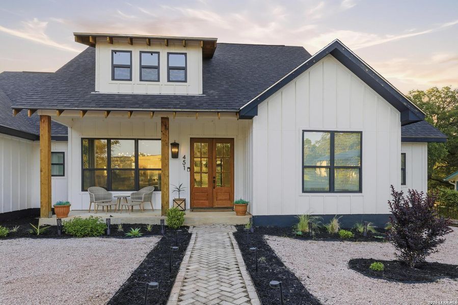 Front exterior of a new home in , Kingsland, TX, highlighting curb appeal (Image 24). Front exterior of a new home in , Kingsland, TX, highlighting curb appeal (Image 24).