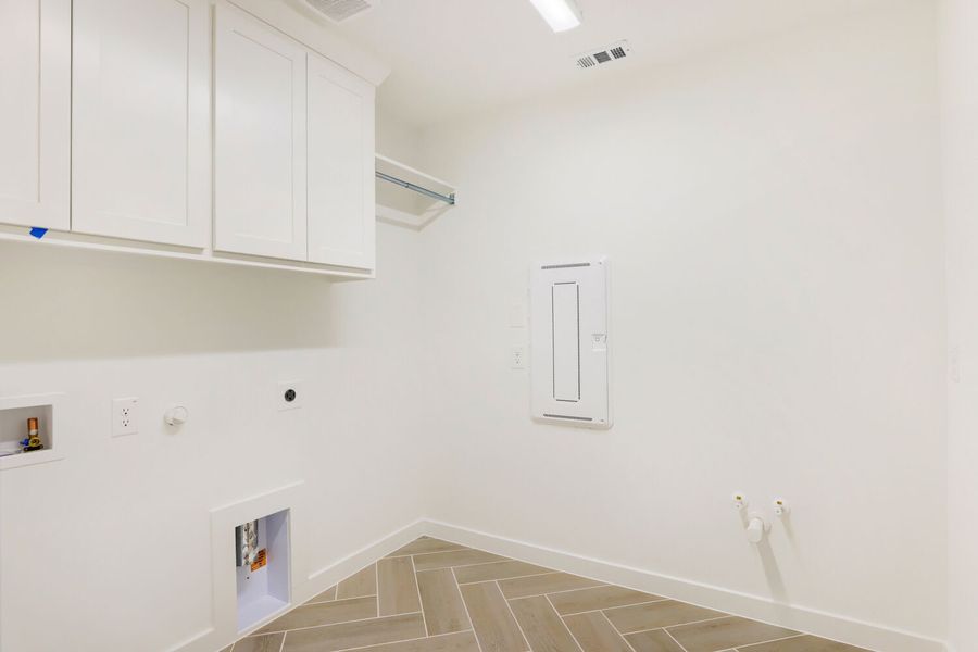 3305 Jazil - Laundry Room 3305 Jazil - Laundry Room